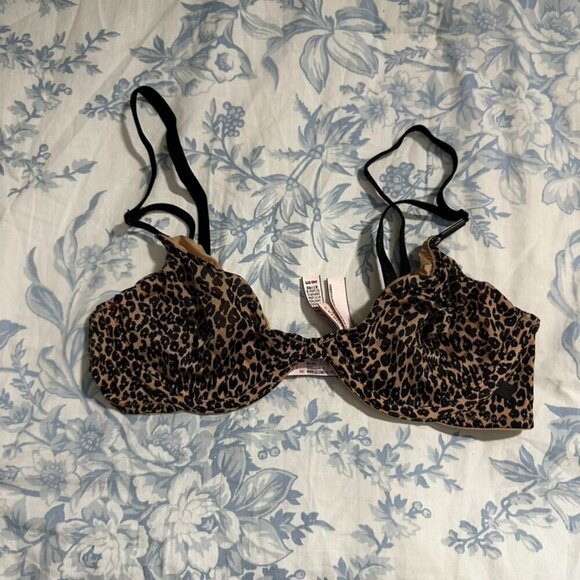 Sold - Picture 1 of 4